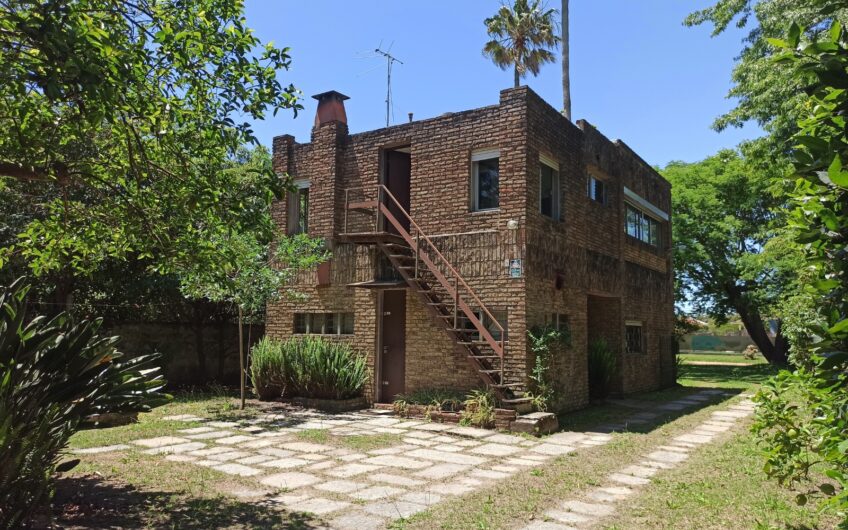 IDEAL PARA 2 FAMILIAS , UNA CASA EN CADA PLANTA