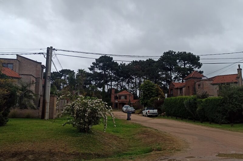 TERRENO CON FRENTE A 3 CALLES