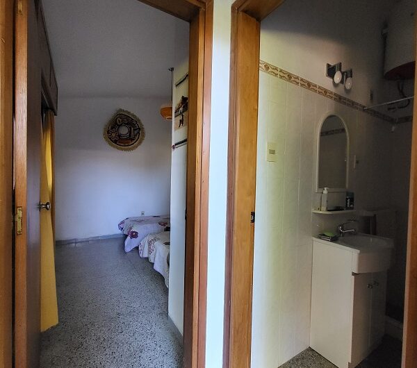 CHALET MUY BIEN UBICADO, EN IMPECABLE ESTADO