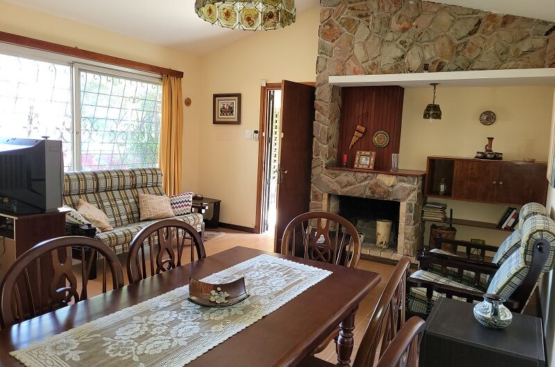 CHALET MUY BIEN UBICADO, EN IMPECABLE ESTADO