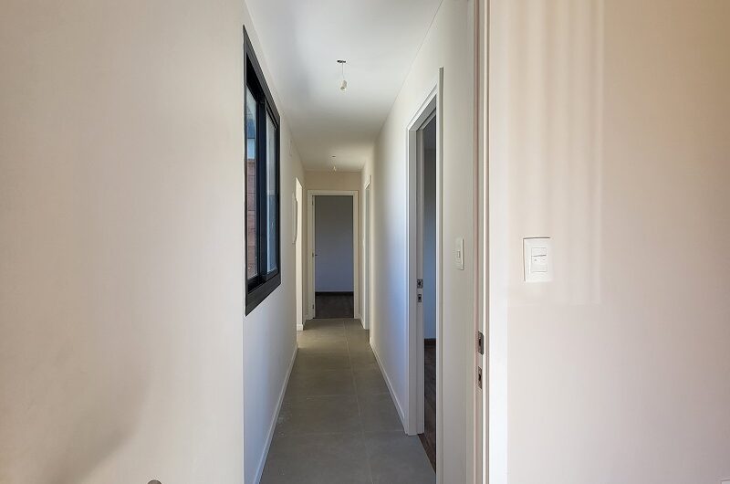 ESTRENE HERMOSA CASA EN UNA PLANTA