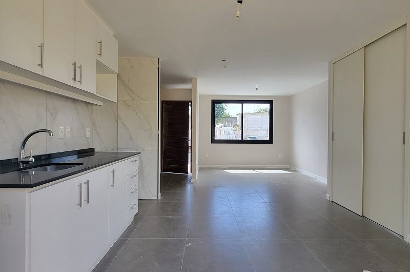 ESTRENE EN BARRIO CERRADO , PROXIMO A AV. GIANNATTASIO