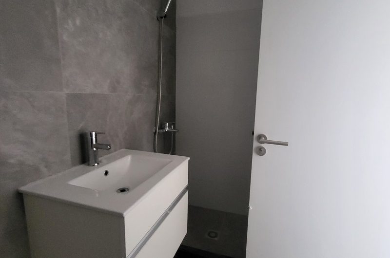 ESTRENE EN SOLYMAR SUR CON BUEN FONDO