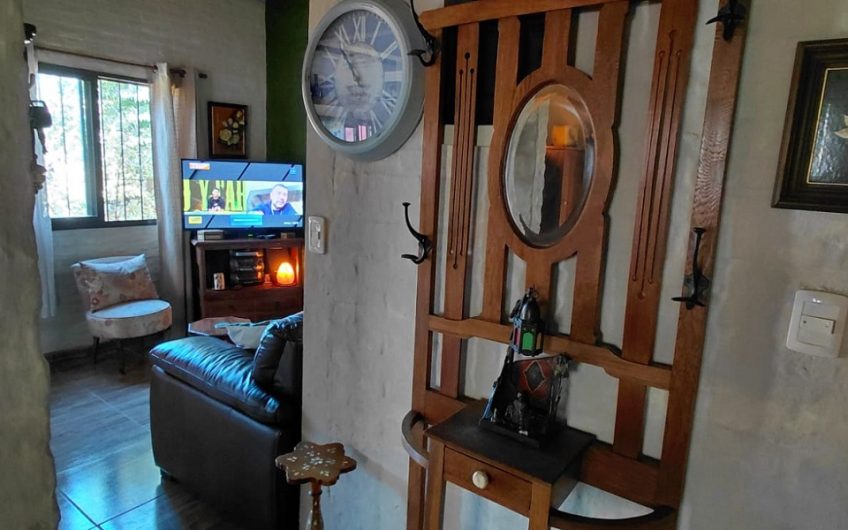 CHALET EN IMPECABLE ESTADO , PARA ENTRAR A VIVIR