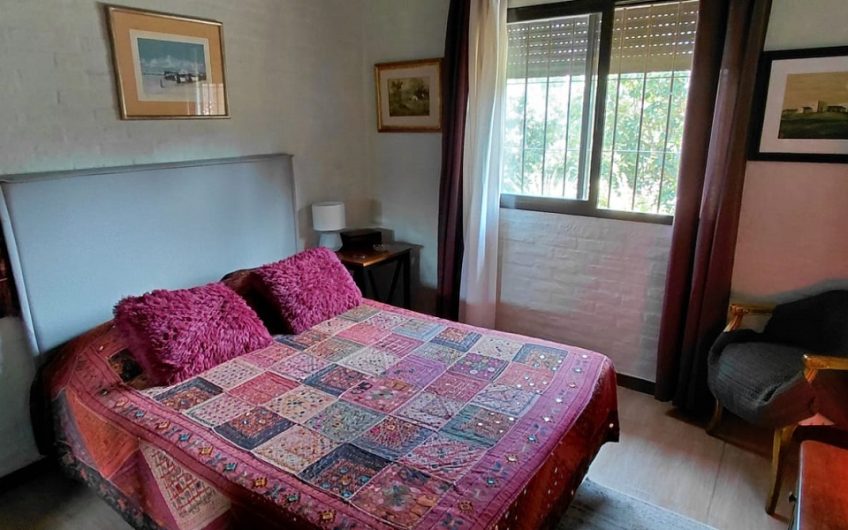 CHALET EN IMPECABLE ESTADO , PARA ENTRAR A VIVIR