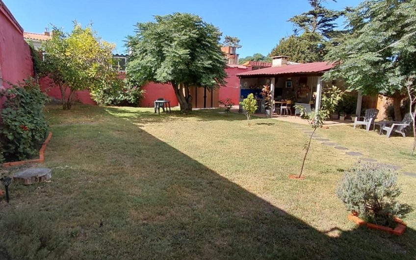 CHALET EN IMPECABLE ESTADO , PARA ENTRAR A VIVIR