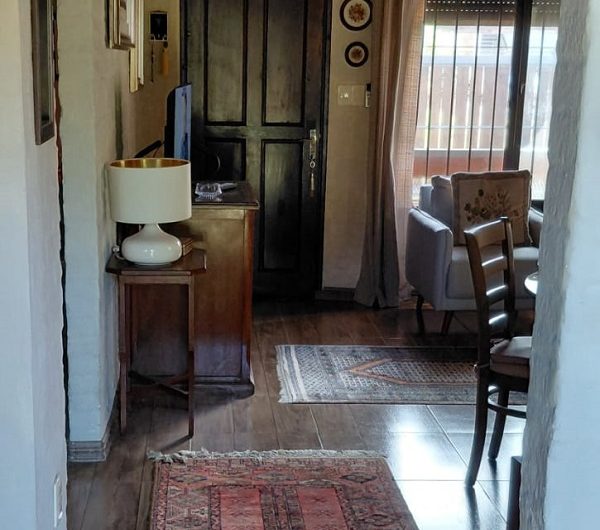 CHALET EN IMPECABLE ESTADO , PARA ENTRAR A VIVIR